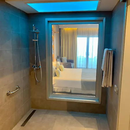 Atlantic Mirage & - Adults Only 4*